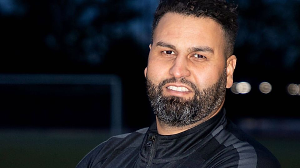 Trainer der SSVg Haan: Yassin El-Yaghmouri.