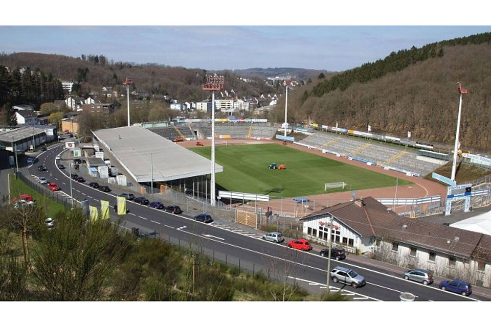 Neuer Versuch im Leimbachstadion: In der kommenden Woche soll die Partie Sportfreunde Siegen - Bor. Dortmund U23 stattfinden. Foto: Archiv