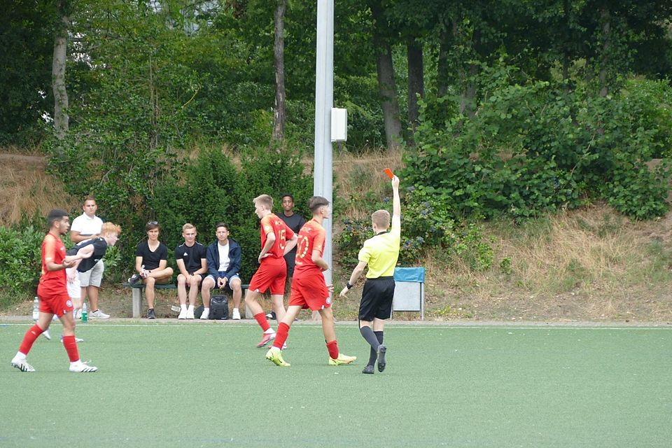 Eines der brisantesten Duelle unter der Leitung von Lukas Graf war das letztjährige U19-Kreispokalfinale TSV Mainz gegen Alemannia Laubenheim.