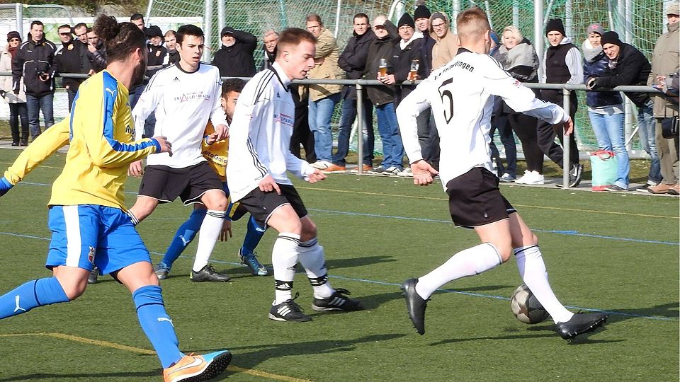 Heimerdingen hält sich den Gegner aus Heilbronn auf Distanz. Foto: Tabler