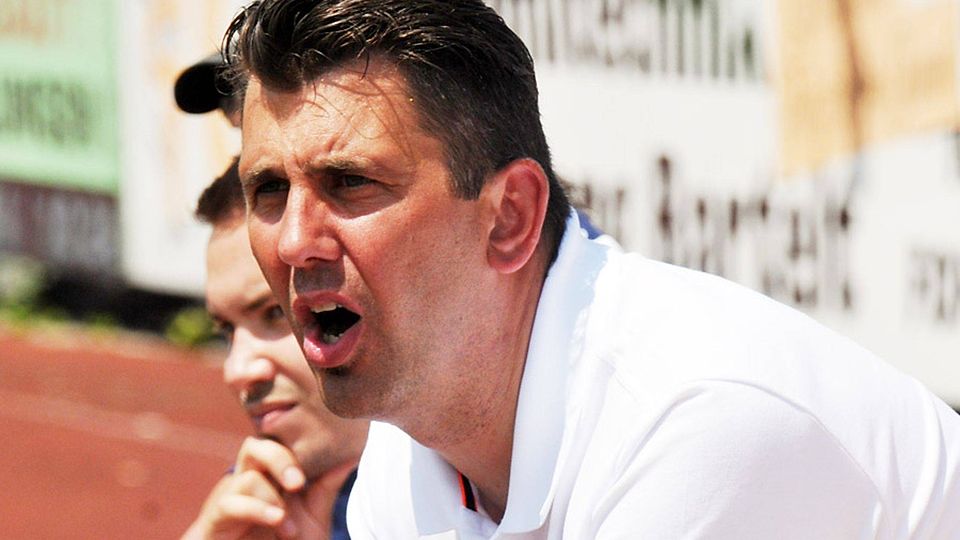 Florian Strehle coachte die SSV Glött beim 1:4 gegen die SpVgg Wiesenbach zum vorerst letzten Mal.   F.: Walter Brugger