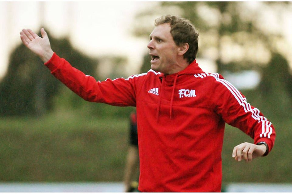 Obwohl Christian Braun wohl in Kürze die A-Lizenz besitzt, wird er seinen Trainerjob beim FC Memmingen aufgeben.   F.: Walter Brugger