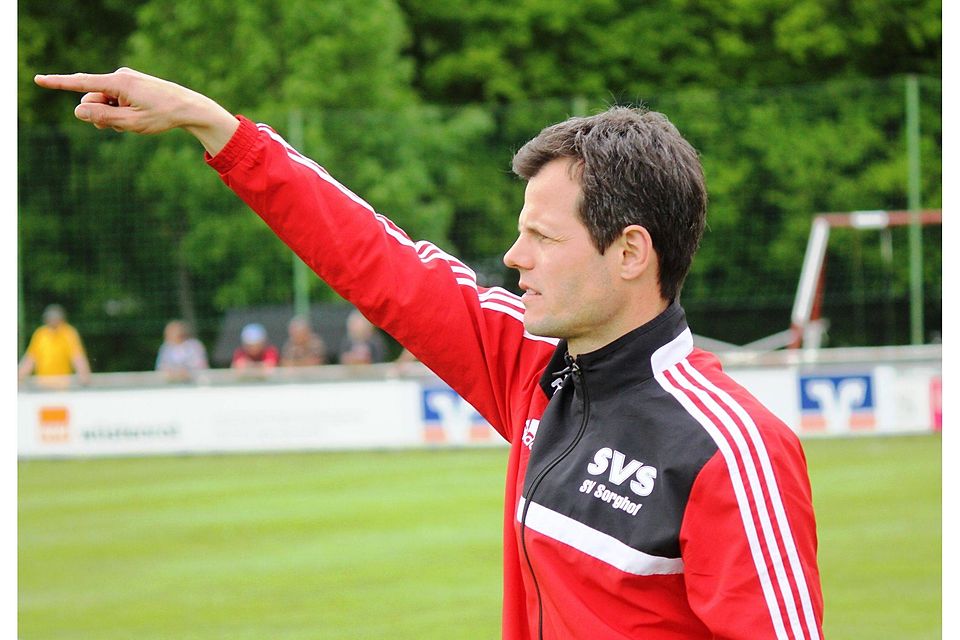 Thorsten Baierlein gibt auch in der kommenden Saison beim SV Sorghof als Trainer die Richtung vor. Foto: Ertl