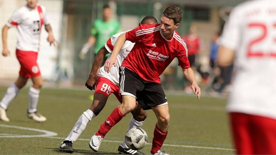 Können am Samstag mit einem Sieg die Meisterschaft fix machen: Marius Heisig und der SV Niederemmel.