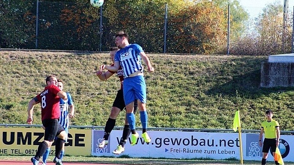 Obenauf: Die Zweitvertretung der SG Eintracht Bad Kreuznach II ist neuer Tabellenführer der Bezirksliga Nahe. F: Schlitz
