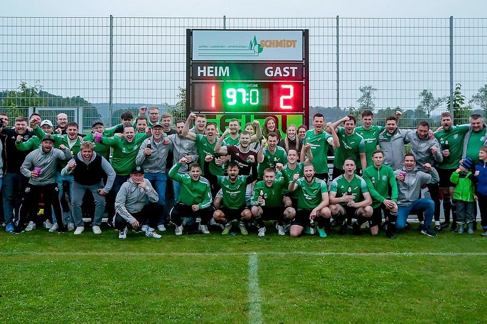 Nach zwei Siegen in der Relegation feierte der TSV Reuth letztes Jahr den Kreisliga-Erhalt.