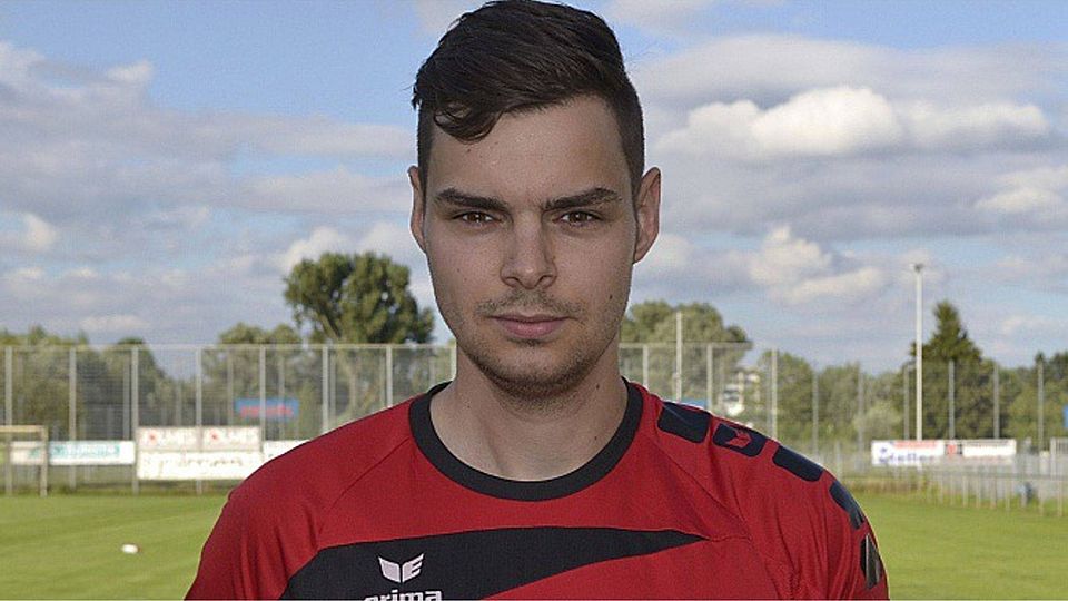 Traf per Elfer zum Ausgleich: Hövelhofs Andre Kleine.