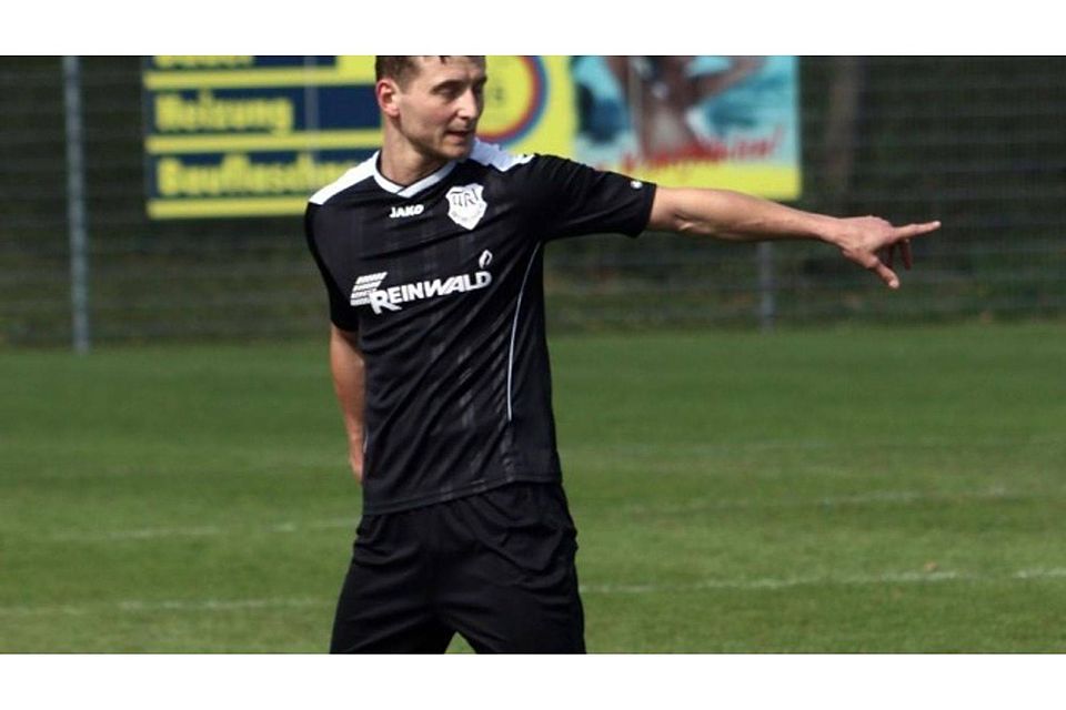 Fußball Landesliga Tura Untermünkheim - TSV Ilshofen 1:1 Marian Föll  Marian Föll im Trikot des Tura Untermünkheim