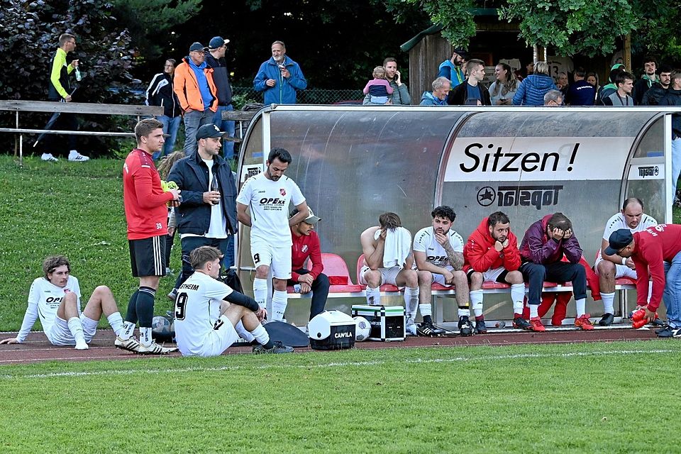 Nach dem Remis gegen die SpVgg Auerbach-Streitheim ist der Abstieg der SpVgg Westheim besiegelt. Nach dem Remis gegen die SpVgg Auerbach-Streitheim ist der Abstieg der SpVgg Westheim besiegelt.