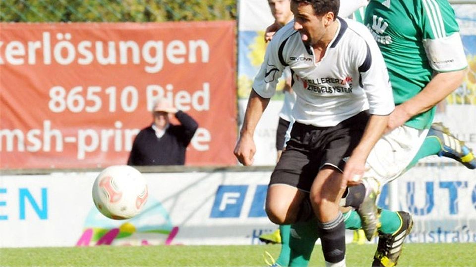 Arton Berisha ist zurück. Nach der Winterpause läuft der Mittelfeldspieler wieder für die TSG Thannhausen auf.   F.: Walter Brugger