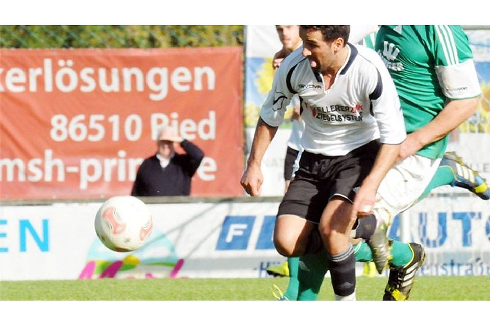Arton Berisha ist zurück. Nach der Winterpause läuft der Mittelfeldspieler wieder für die TSG Thannhausen auf.   F.: Walter Brugger