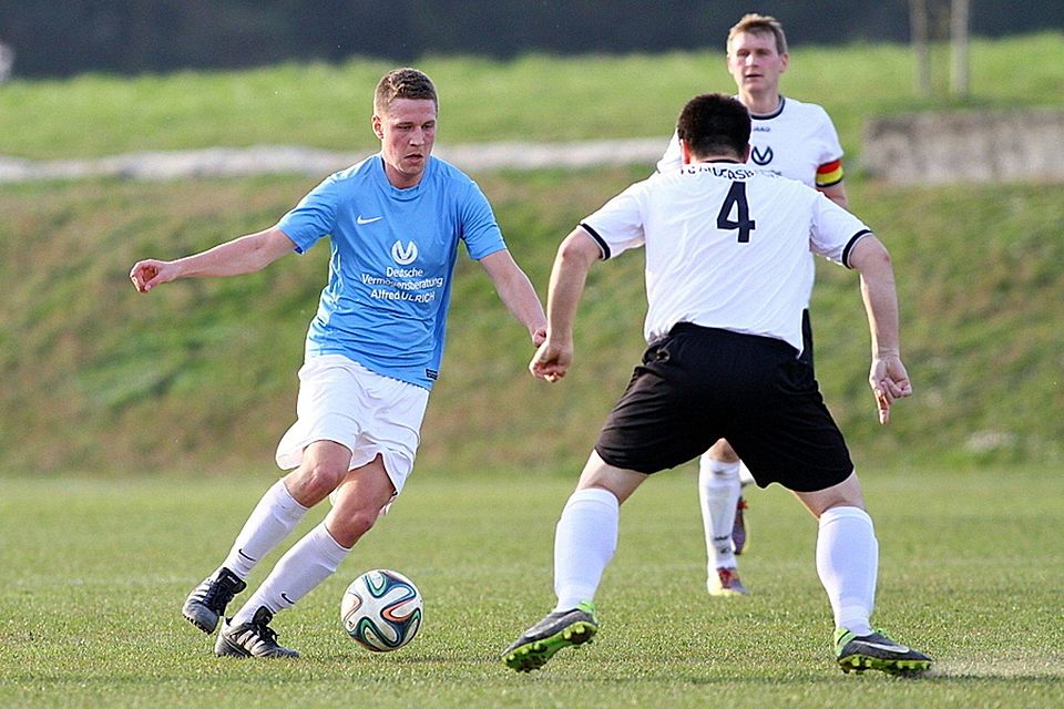 Der DJK-SSV Dietersburg (links mit Tobias Bredl) will gegen den TSV Anzenkirchen dreifach punkten F: Santner