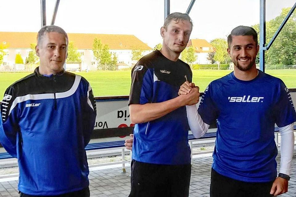 Neu in Trebbin: Coach Sebastian Michalske, Torwart Toni Erne und Mittelfeldspieler Benedict Richter. 