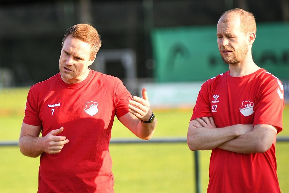 Die Pframmerner Trainer Manu Lutz (li.) und Florian Lechner.