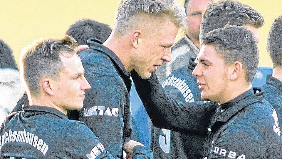 Müssen ersten Platz wieder abgeben: die Spieler von TuS Sachsenhausen © Stephanie Fedders