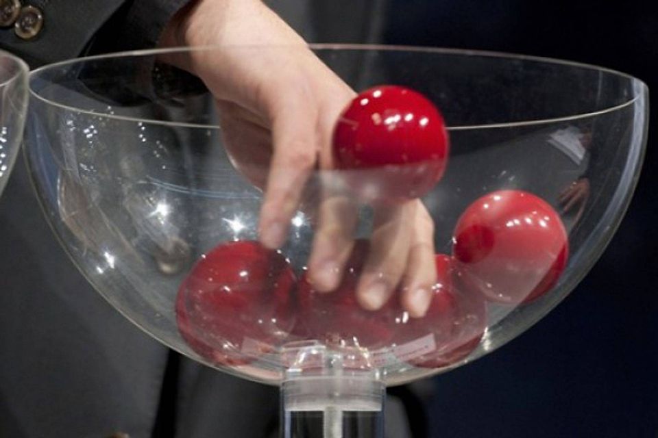 Am kommenden Dienstag wird in der Stadt der Krombacher Pokal ausgelost.