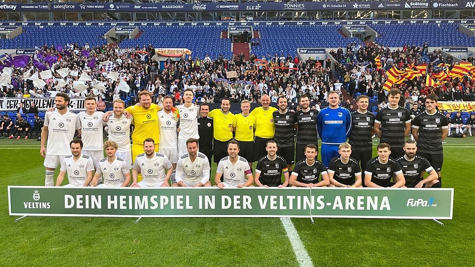 Ein einmaliges Erlebnis für alle Beteiligten: Der Siegerverein, DJK Wacker Mecklenbeck III, trug sein Heimspiel gegen den TSV Handorf II in der Arena auf Schalke aus. 