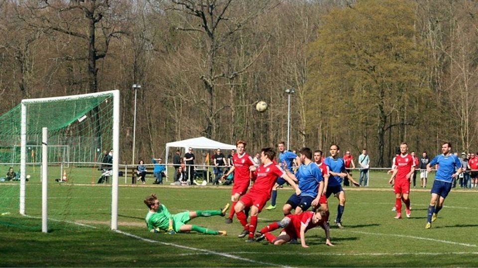 Nachdem der Kreisklasse-Vertreter im Laufe des Stadtpokal-Wettbewerbs so einige Favoriten ärgern konnte, war im Viertelfinale nun Schluss. So unterlag man dem TSV Leipzig-Wahren mit 1:4. F: Vereinsarchiv SV Schleußig