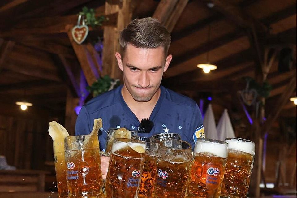 Julian Guttau, nicht nur auf dem Feld ein Leistungsträger, beim TSV 1860 München.