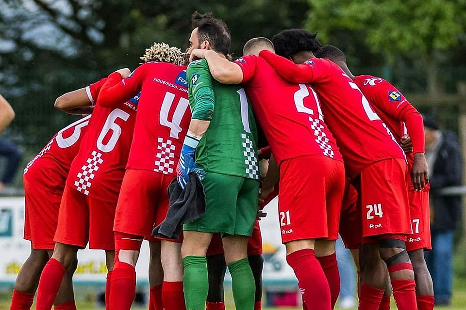Luxembourg City spielt ein sog. Sechs-Punkte-Spiel in Canach