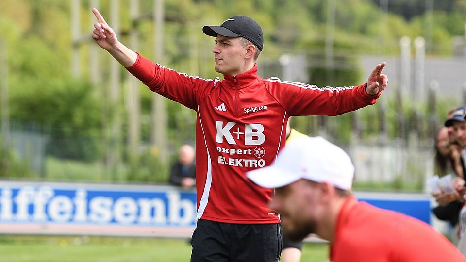 Der junge Lorenz Kowalski hat die SpVgg Lam zu einer Spitzenmannschaft der Landesliga geformt. Doch sind die Osserbuam schon abgezockt genug, im Fünfkampf um Platz 2 bestehen zu können?