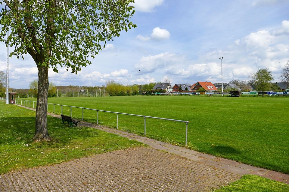 Der Sportpark am Heideweg: Legenden besagen, dass hier schon der ein oder andere feuchtfröhliche Kreisligasonntag verbracht wurde.