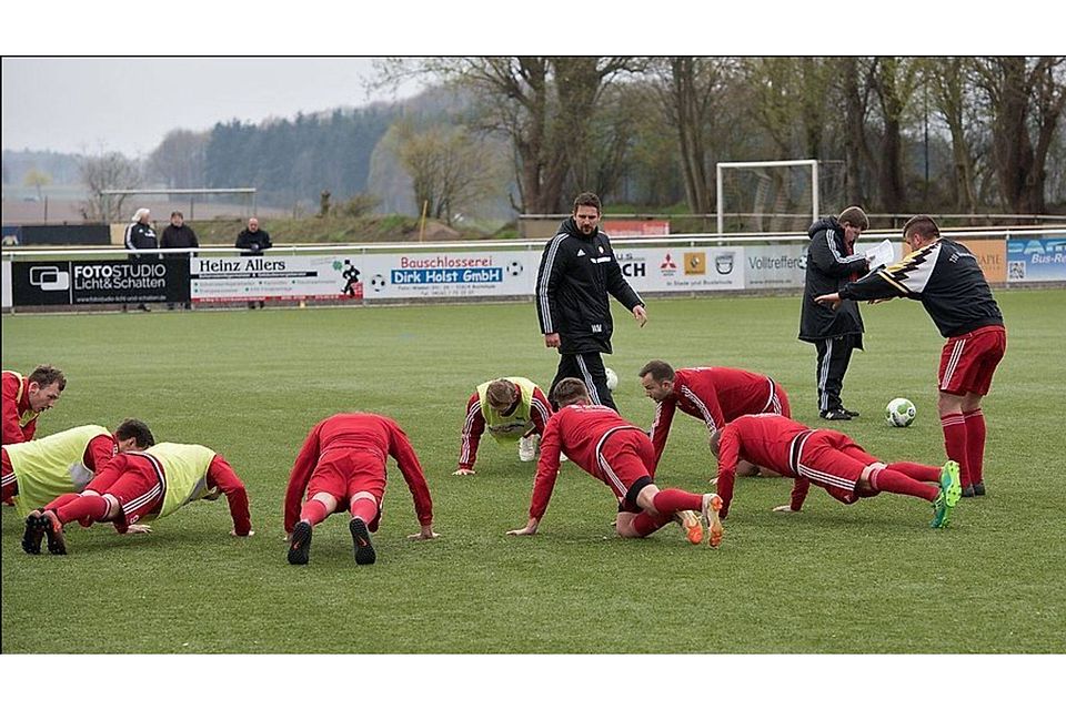 Die Trainer des TSV Wiepenkathen bringen ihr Team wieder auf Vordermann.