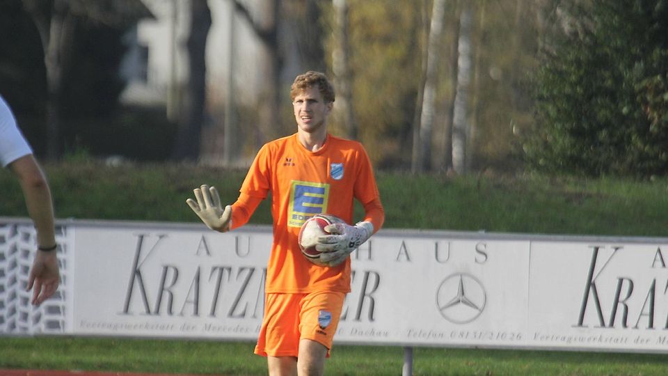 Hatten in Aufkirchen alles im Griff: Eintracht-Keper Dominik Krueger und der TSV Eintracht Karlsfeld.
