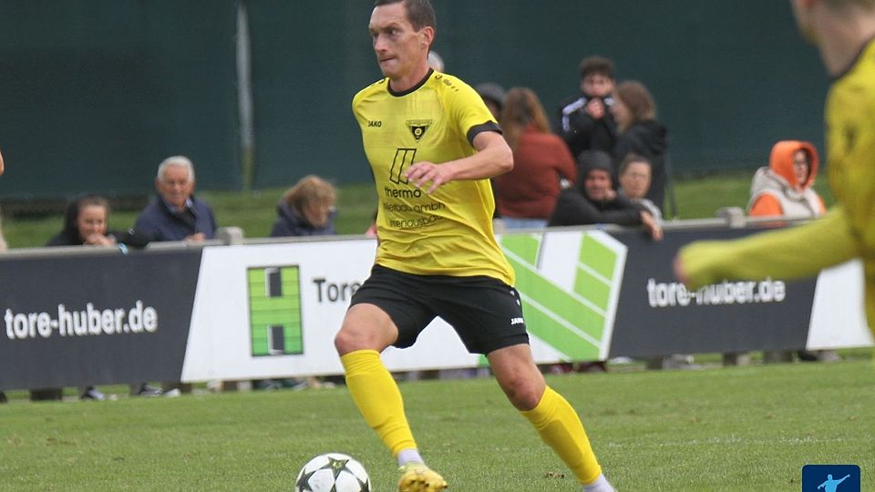 Noch steckt Spielertrainer Michael Panknin mit dem TSV Gersthofen im Aufstiegsrennen, ab dem Sommer übernimmt er den SV Wörnistzein.