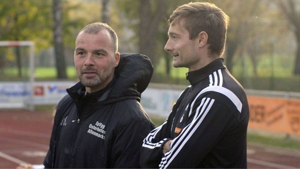 Josef Holler (li.) und Martin Oslislo geben bei der SpVgg Osterhofen auch in der neuen Saison die Kommandos F: Nagl