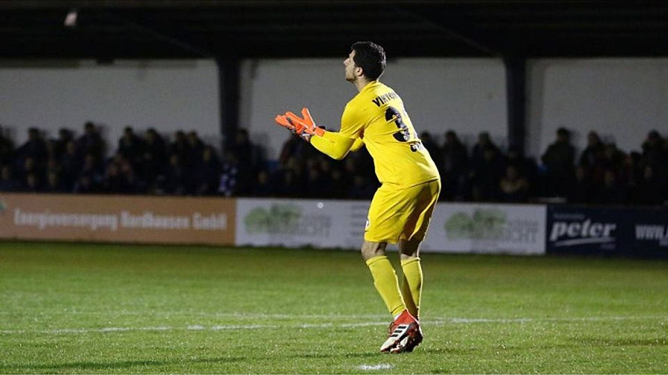Marek Große kassierte zwei Gegentore bei der Niederlage in Nordhausen. Nach der Halbzeit wurde er verletzungsbedingt ausgewechselt.F: Bernd Peter