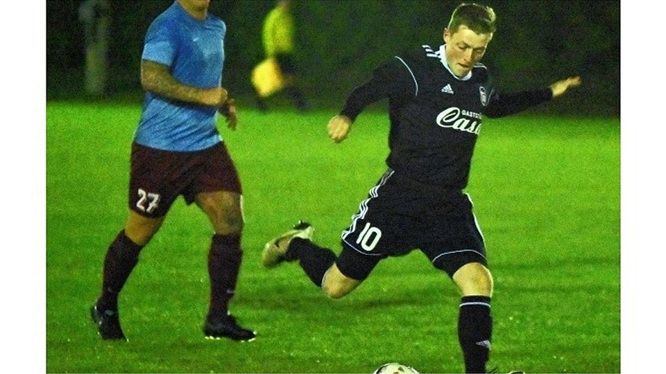 Johannes Belosa kassierte mit dem TSV Bützow unter Flutlicht eine 1:3-Heimniederlage. Robert Grabowski