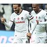 Cenk Tosun bejubelt einen Treffer im Trikot von Besiktas Istanbul. Foto:imago