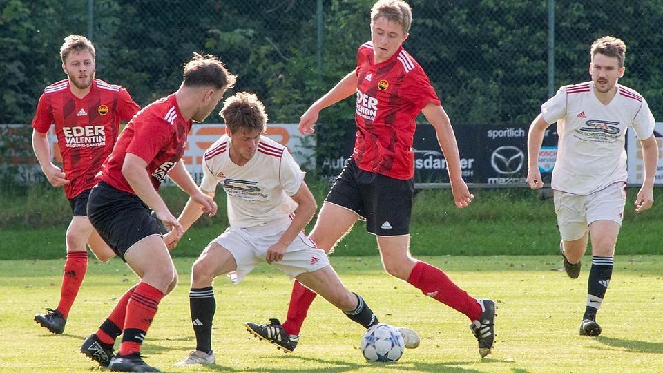 Ein intensives Pokalspiel haben der TSV Otterfing und die DJK Darching vor dem zweiten Spieltag in der Kreisklasse in den Knochen.