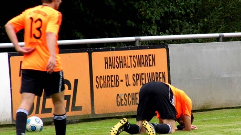 FC Tremmesrdorf/Speinshart konnte sich in der Nachspielzeit  noch einen Punkt retten im Spitzenspiel beim FC Vorbach .F: Uwe Selch