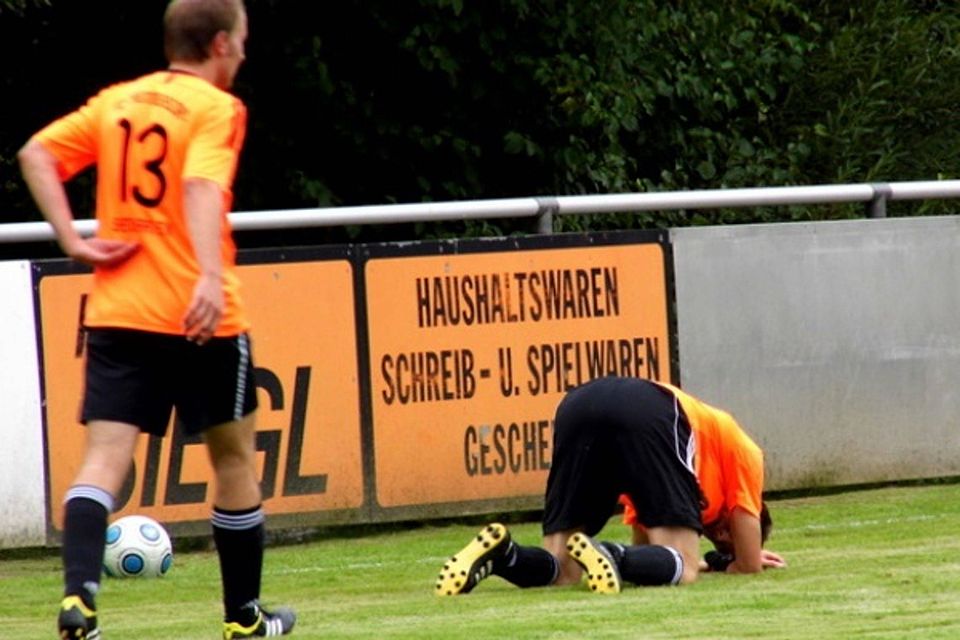 FC Tremmesrdorf/Speinshart konnte sich in der Nachspielzeit  noch einen Punkt retten im Spitzenspiel beim FC Vorbach .F: Uwe Selch