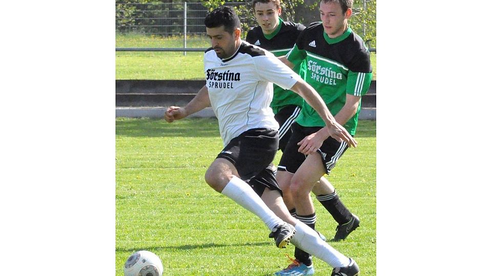 Yilmaz Akkus traf in der Nachspielzeit zum Ausgleich für den VfL Lauterbach.  	Foto: Zinn