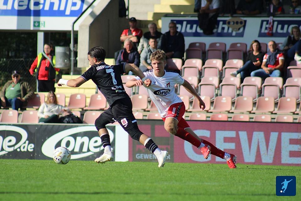 Güney mit der Nummer sieben in Aktion