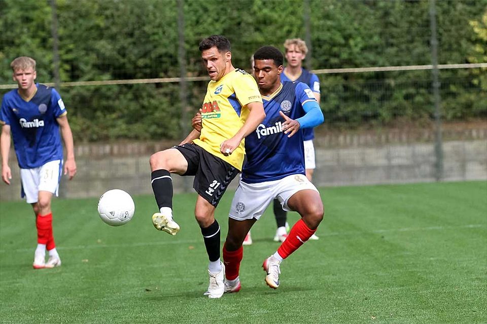 Die Ideen vom Spiel belebenden Mirko Boland fehlten dem SV Todesfelde natürlich gegen Holstein Kiel II. Foto aus dem Hinspiel.