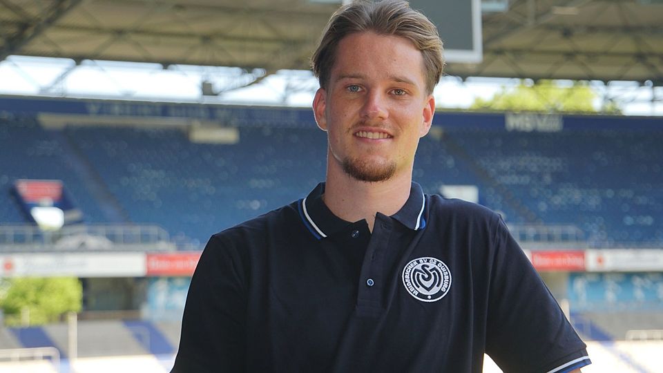 Christian Viet unterschreibt beim MSV Duisburg.