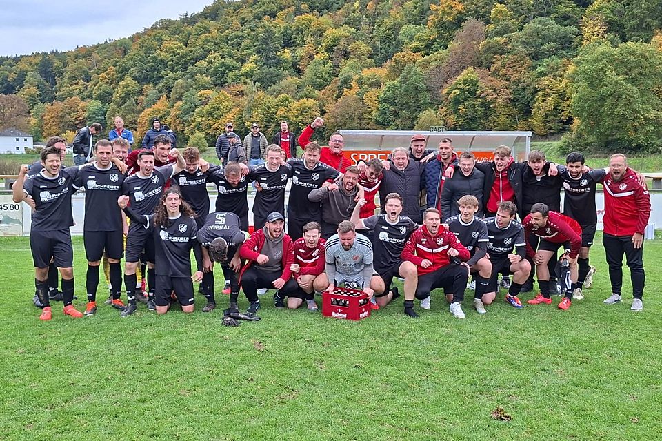 Im 14. Anlauf hat es für den den TV Hemau geklappt mit dem ersten Saisonsieg.