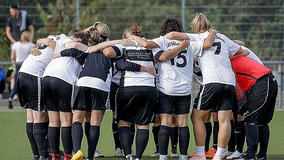 "Das war ein ganz wichtiger Dreier“, frohlockte Torfrau Jasmin Smith. F: Claus