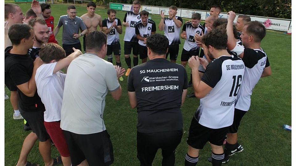 Die Spielzeit 26/27 könnte für die SG Mauchenheim/Freimersheim nicht besser losgehen. Der A-Klassist gewann auf heimischem Boden das Turnier der VG Alzey-Land. 	Foto: Axel Schmitz/pakalski-press