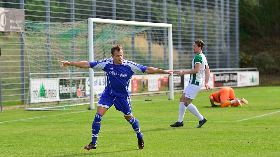Rotsperre abgesessen: Thomas Maier (l.) kehrt für das Saisonfinale in den Kader des TSV Neuried zurück.