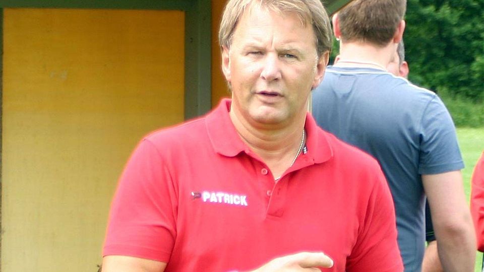 Der sportliche Leiter des FSV Wehringen, Rudi Bund, hat den Aufstieg noch nicht abgeschrieben.   F.: Manfred Stahl