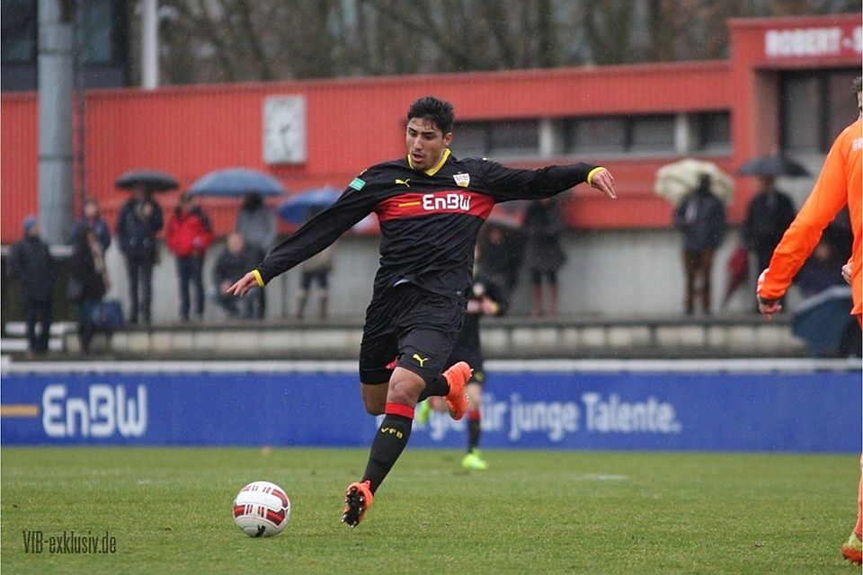 Erzielte per Strafstoß den 1:1-Endstand in der Partie gegen den TSV 1860 München und war auch sonst einer der Aktivposten beim VfB Stuttgart: Spielmacher Berkay Özcan. F: Lommel