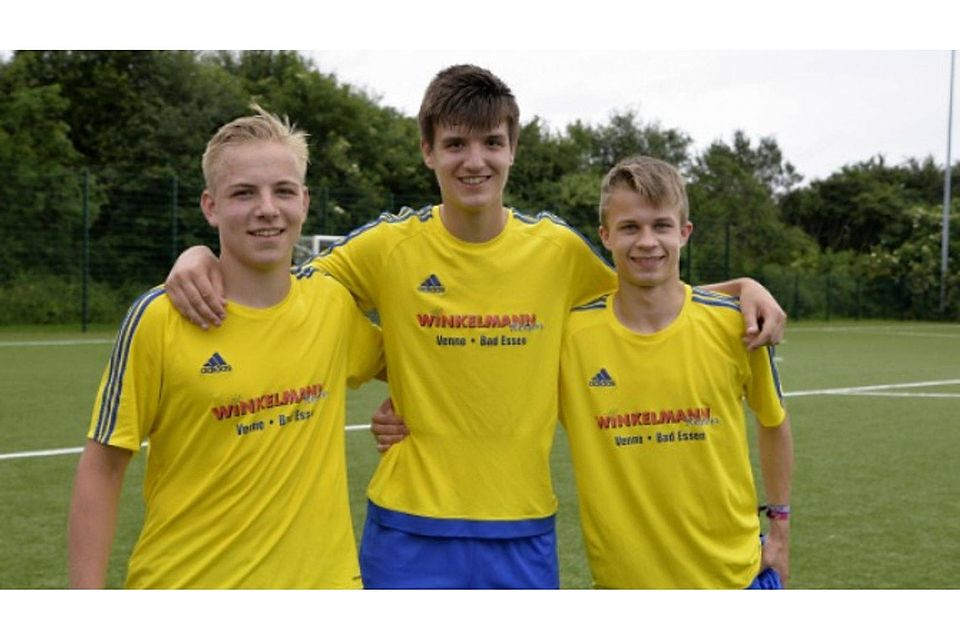 Fanden sich auf Anhieb bei den A-Junioren des FCR Bramsche zurecht: David Kleine, Lukas Stutze und Tim Neumann (von links). Foto: Christian Senft