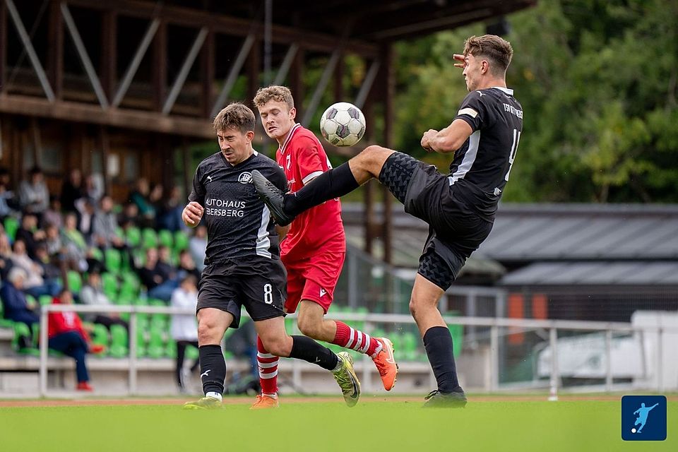 Der TSV Ebersberg rettete gegen den SV Saaldorf ein Remis.