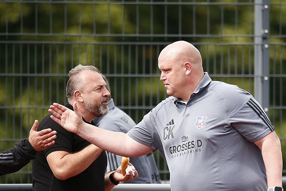 Bövinghausen-Präsident Ajhan Dzaferoski (links, mit Ex-Coach Christian Knappmann) hat neben der Dortmunder Lokalpresse "Ruhr Nachrichten" nun auch offiziell mit FuPa Westfalen die Zusammenarbeit beendet.