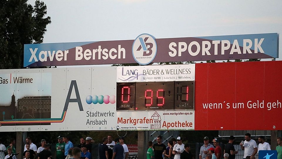 Ein Flutlicht muss her im Ansbacher Xaver-Bertsch-Sportpark.